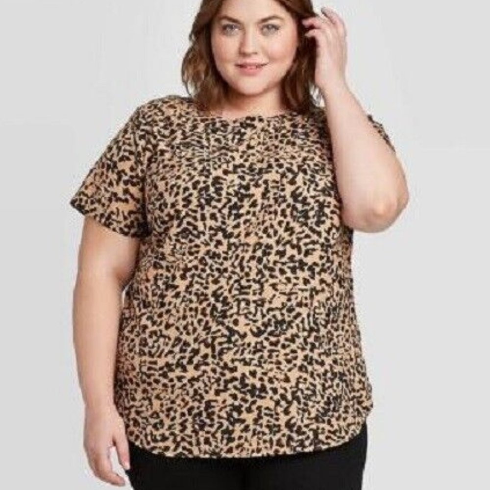 EUC Ava & Viv Leopard Button-back Blouse, 3X